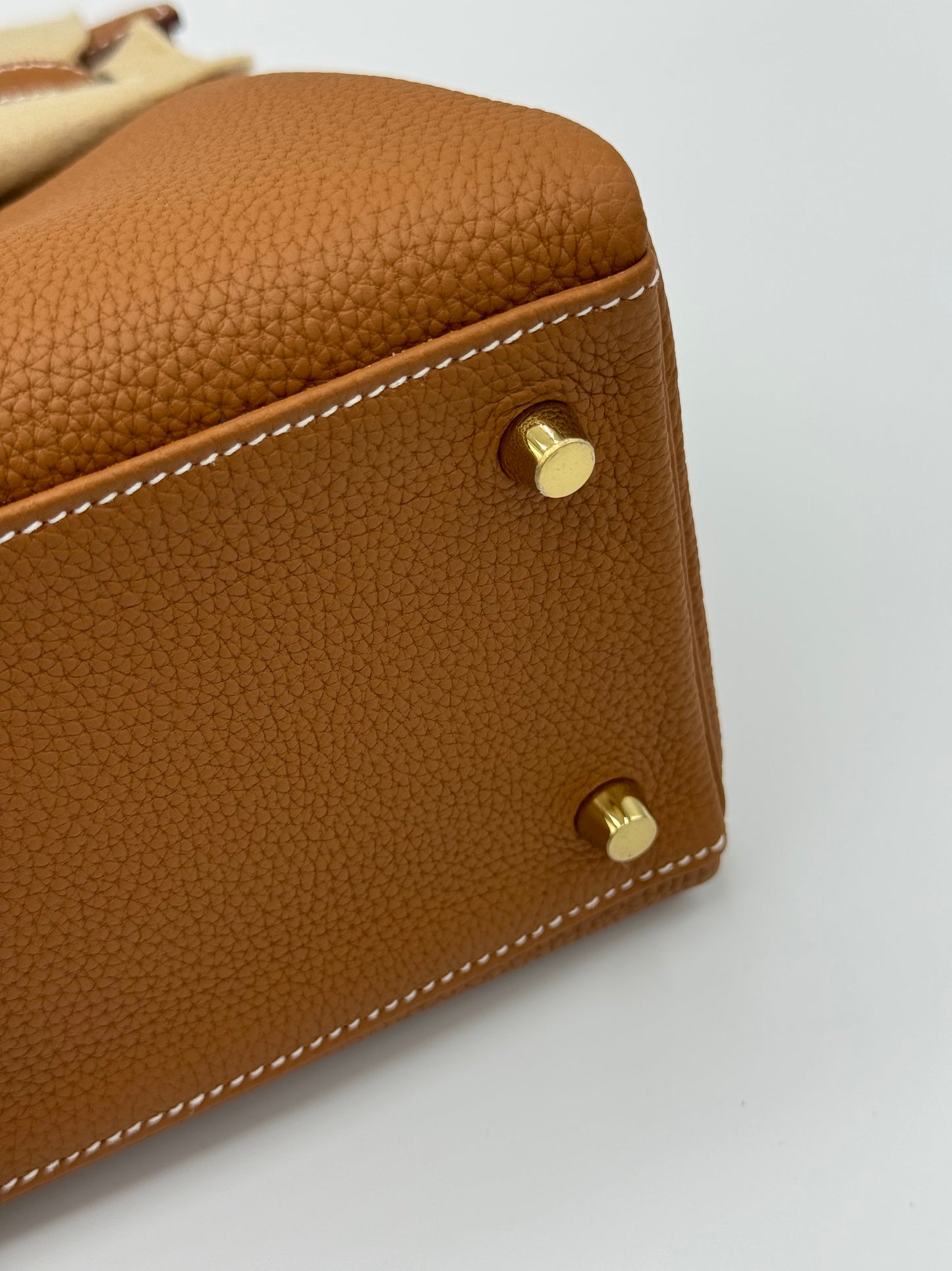 Hermes Kelly 28 Gold Togo