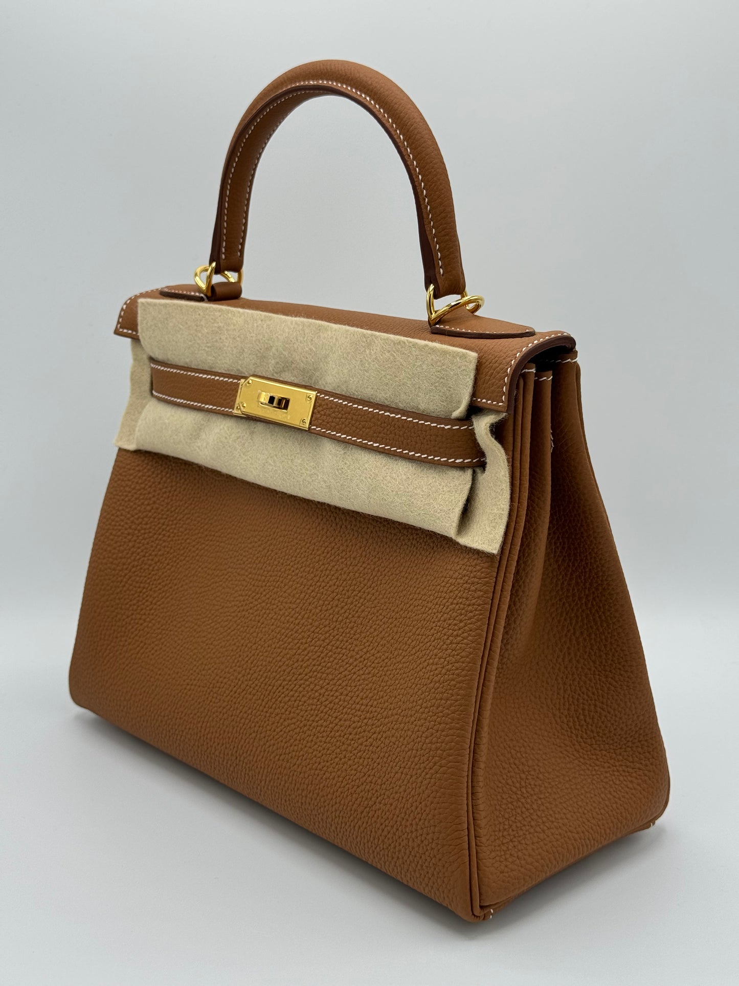 Hermes Kelly 28 Gold Togo