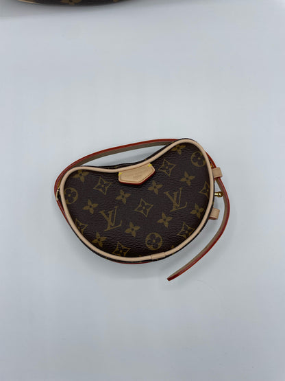 Louis Vuitton Croissant MM