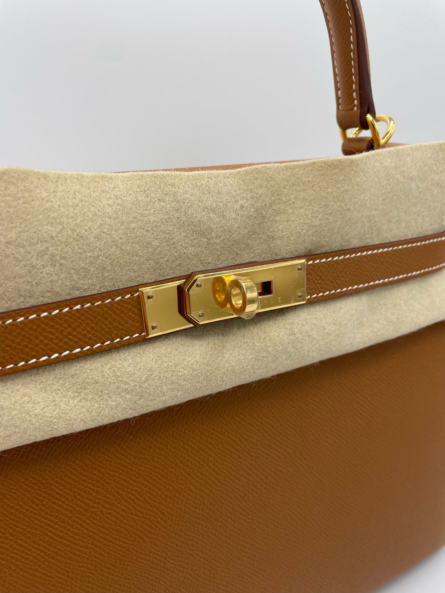 Hermes Kelly 32 Gold Epsom